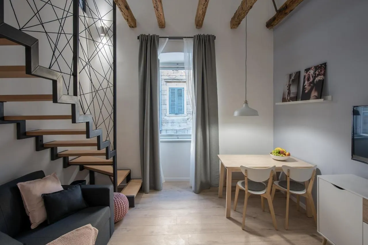 Deluxe Gladiators House - Parking Included Apartment Pula 0*,  Croatia