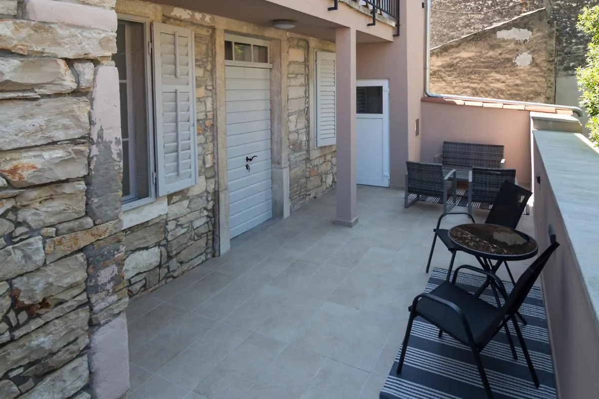 Deluxe Gladiators House - Parking Included Apartment Pula